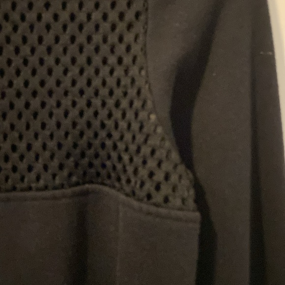 Alo Yoga Black back mesh sweatshirt - Picture 4 of 4